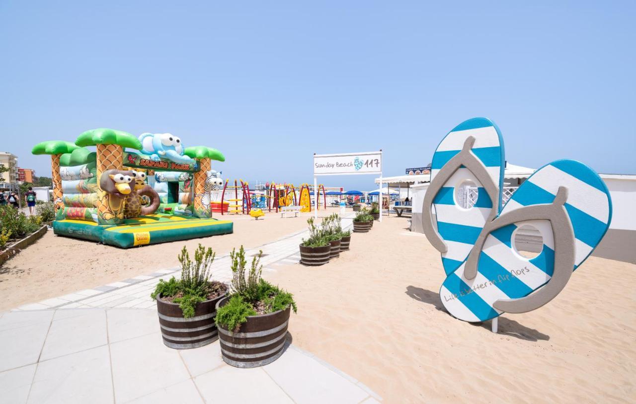Hotel Vela D'Oro Rimini Esterno foto