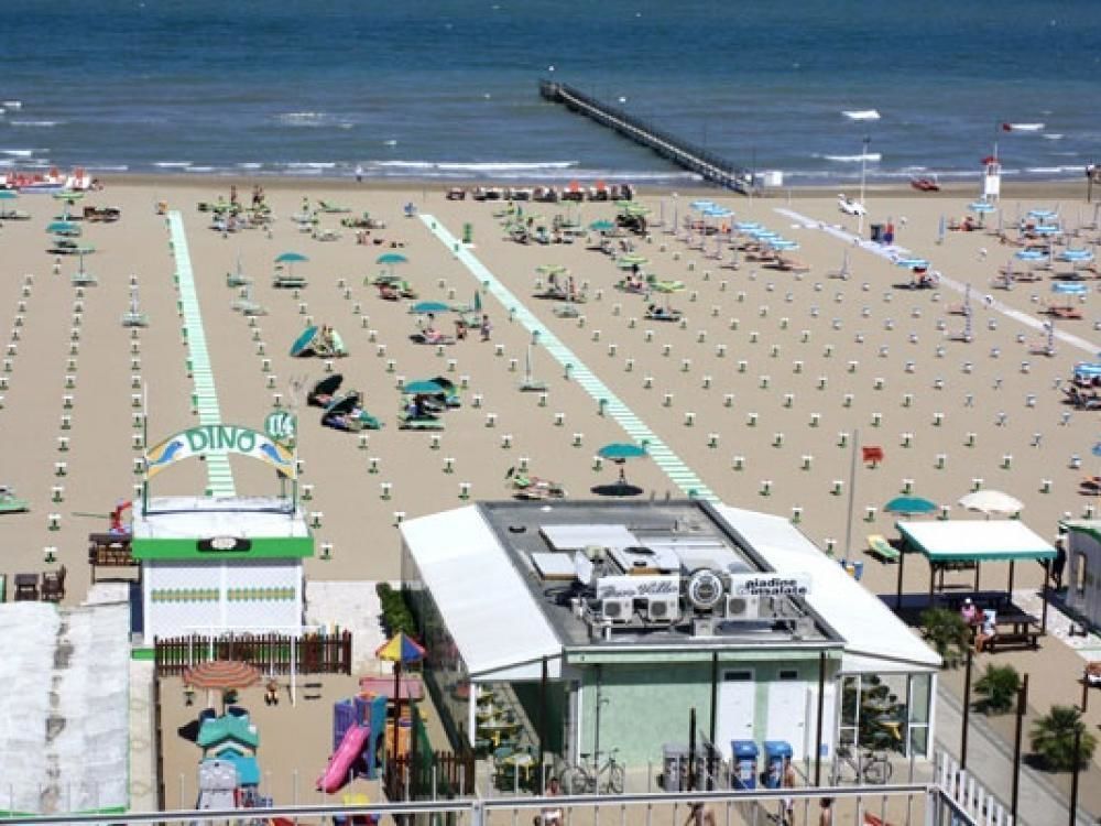 Hotel Vela D'Oro Rimini Esterno foto